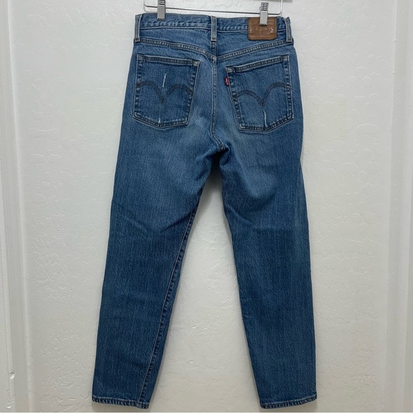 Levi’s Premium Distressed Wedgie Jeans Women’s Size 27 - Picture 2 of 9